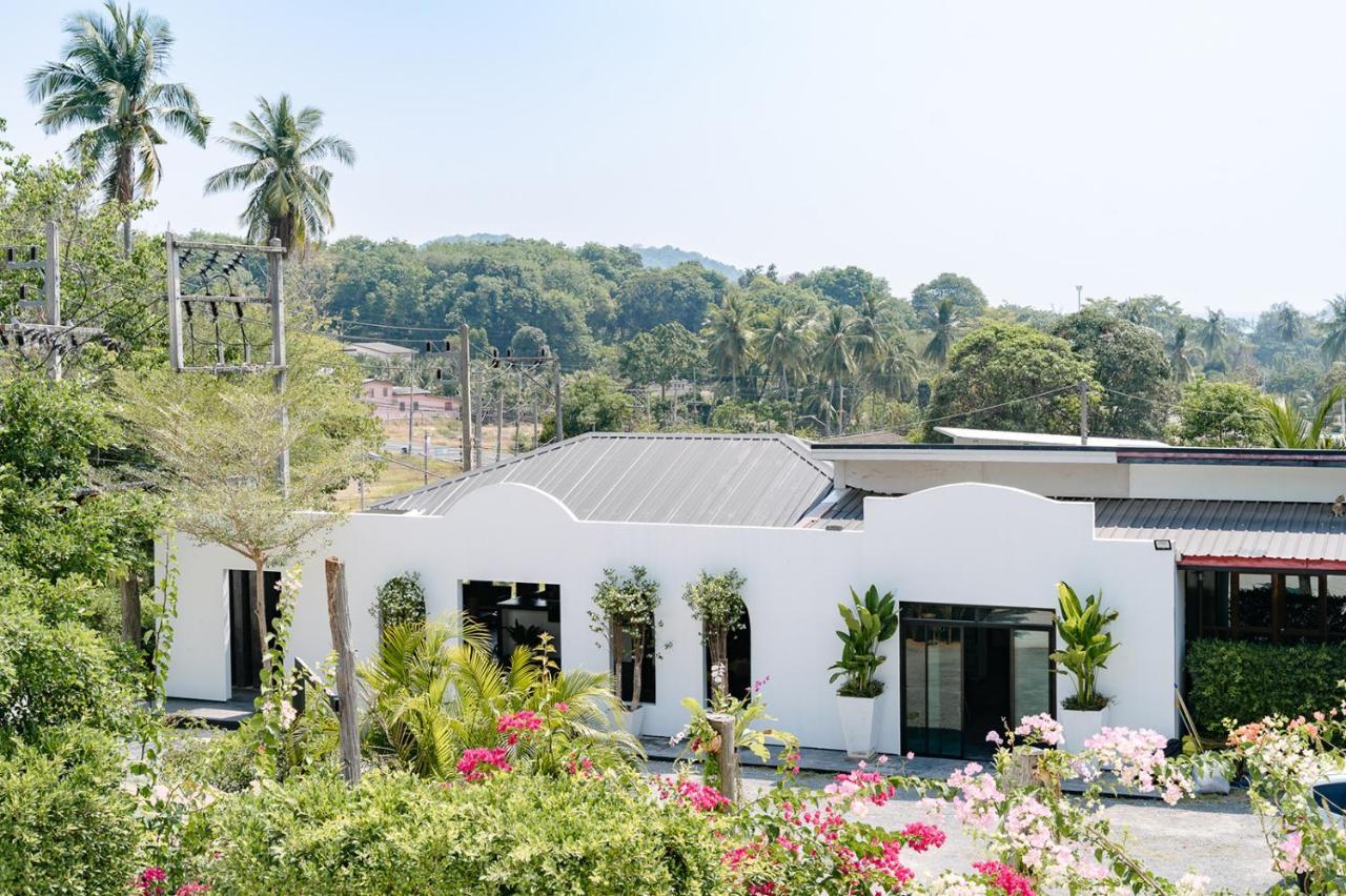 The Loft Panwa Resort Exterior photo