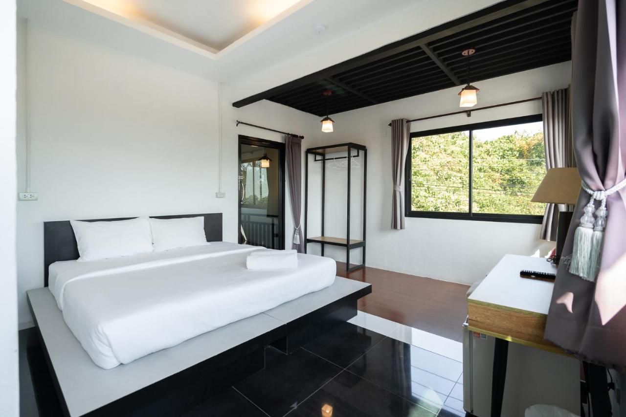 The Loft Panwa Resort Exterior photo